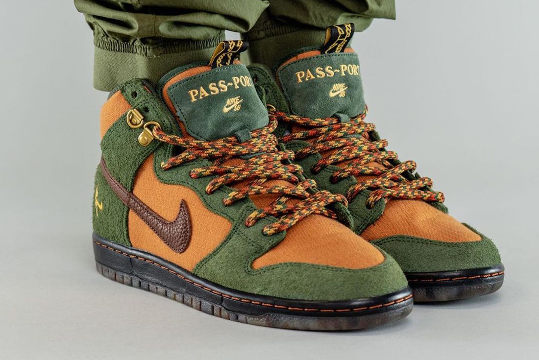 Pass~Port Nike SB Dunk High Workboot