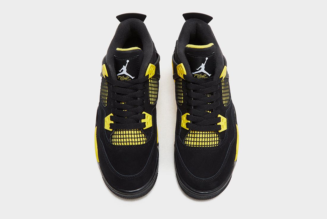 Air Jordan 4 Thunder